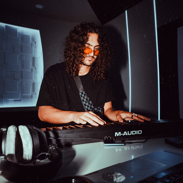 Artist Jkmh | Memoir Music
